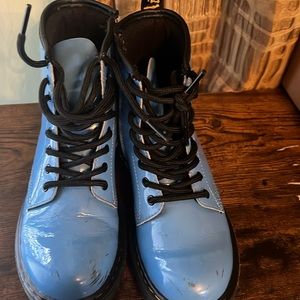 Just in-DR. Martens kids 1460 with bouncing sole